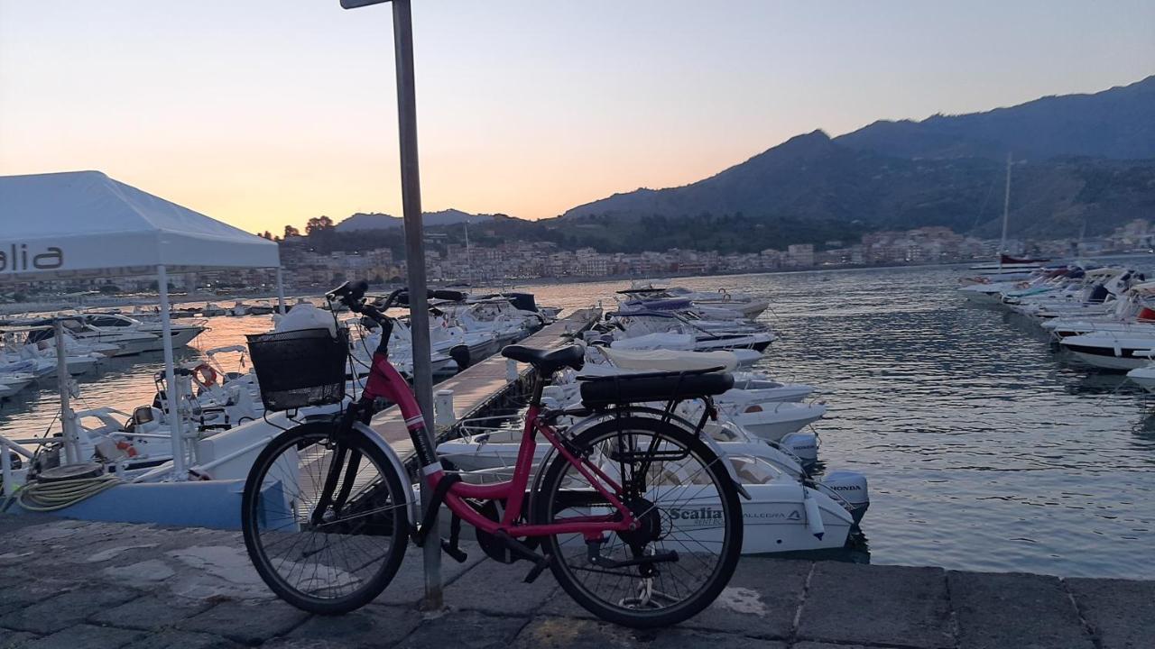 Home Giardini Naxos Exterior photo